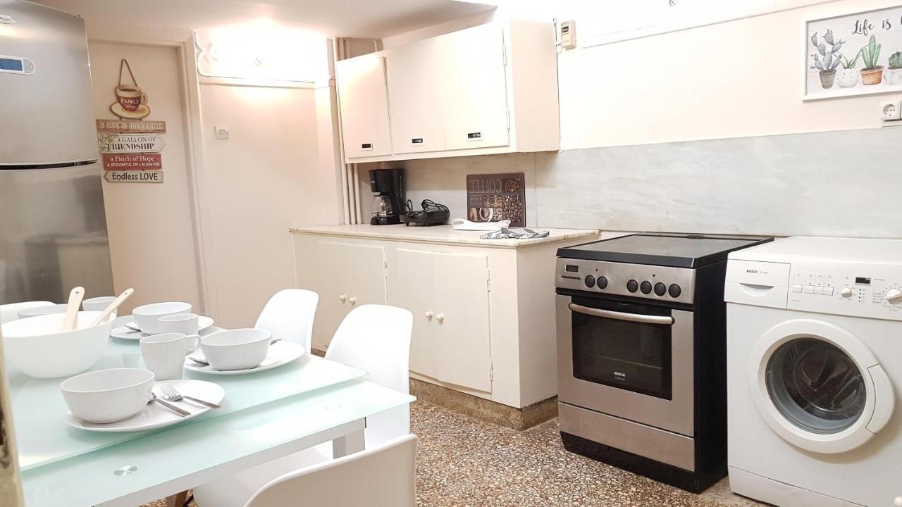 Olive Apartment- Athens Center, 4 Bd, 1.5 Bath Dış mekan fotoğraf
