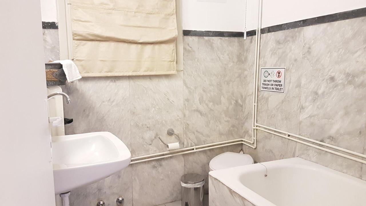Olive Apartment- Athens Center, 4 Bd, 1.5 Bath Dış mekan fotoğraf