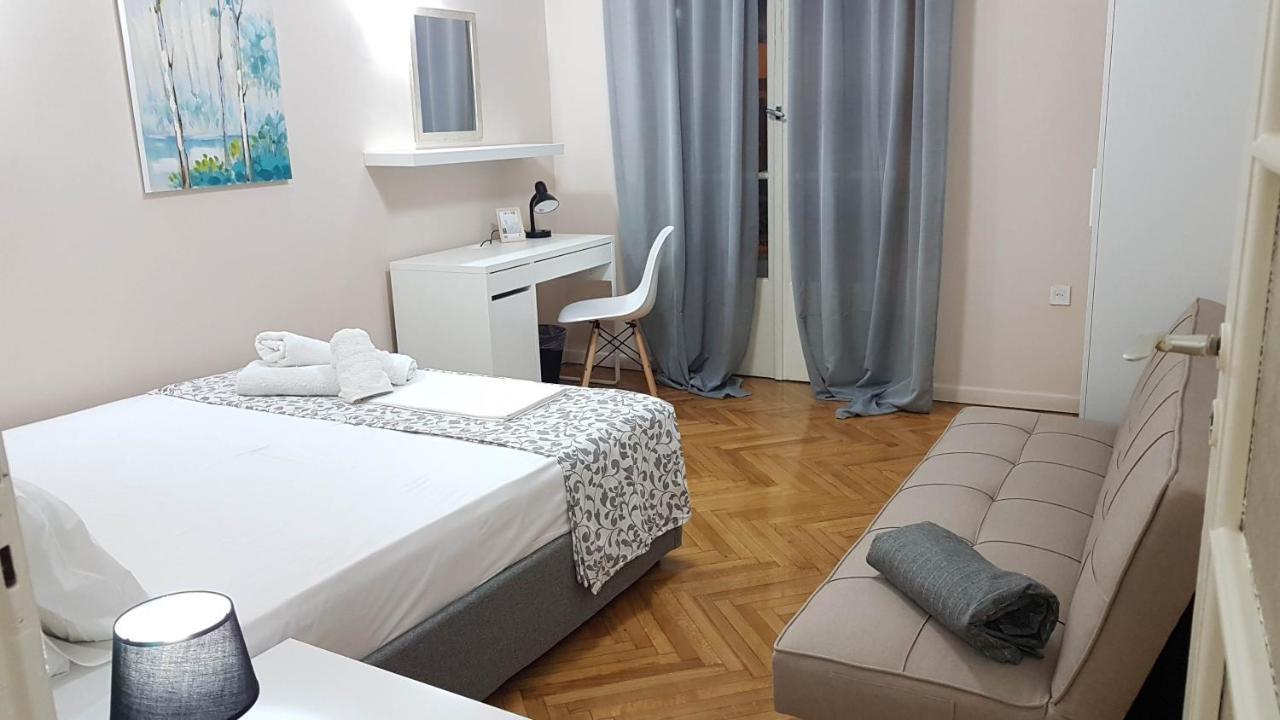 Olive Apartment- Athens Center, 4 Bd, 1.5 Bath Dış mekan fotoğraf
