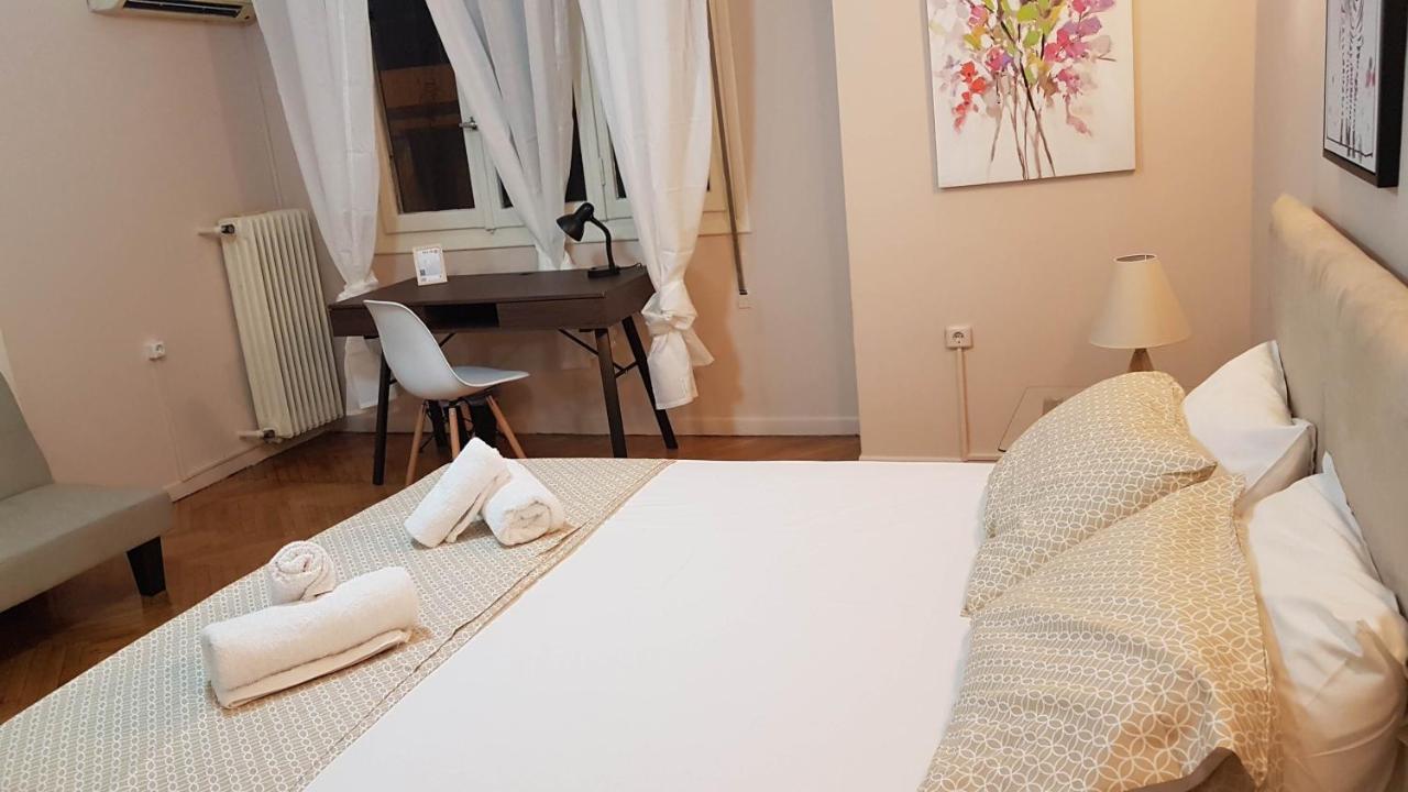 Olive Apartment- Athens Center, 4 Bd, 1.5 Bath Dış mekan fotoğraf